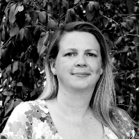 Professional Headshot of Caroline Madden
